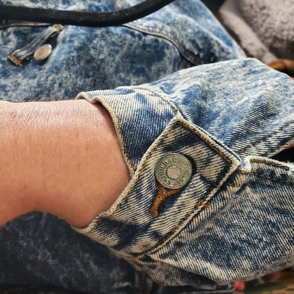 🔥Jordache Iconic 80s Acid Wash Denim Jacket | Wide Collar Cropped Oversized L🔥 - Picture 13 of 14